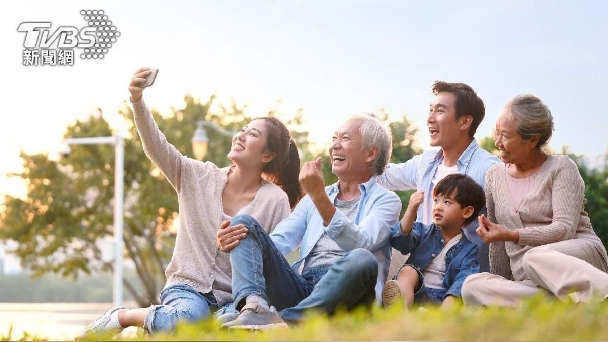 屬猴的女生將在後半生，憑藉小孩的能力來收拾爛攤子。（示意圖／shutterstock達志影像）