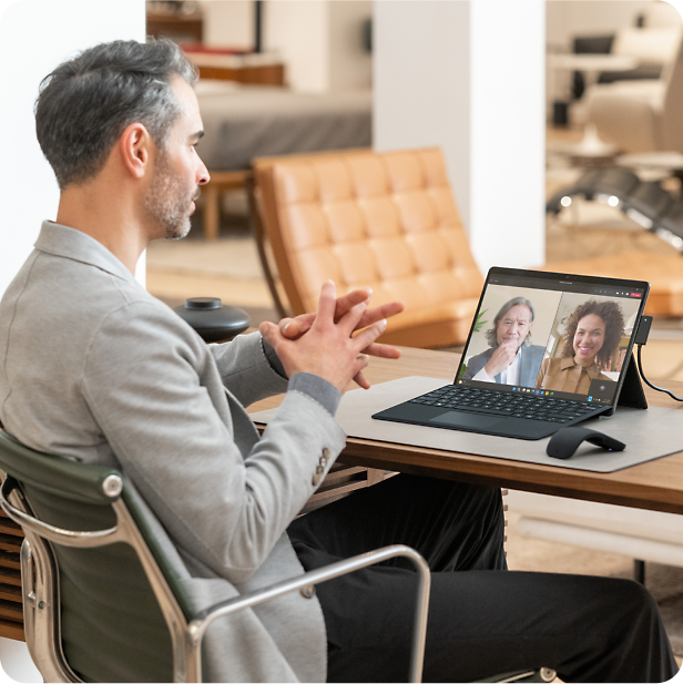 Three person's are talking on video call.