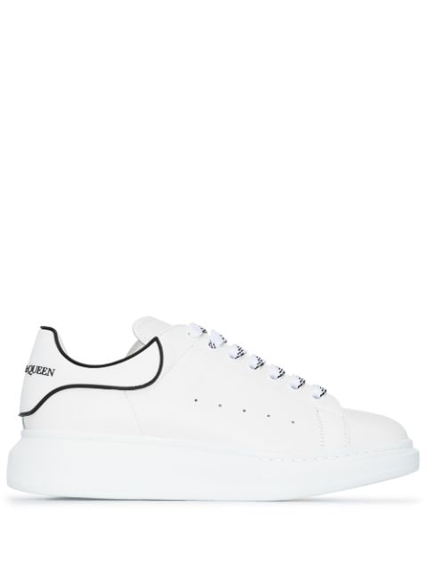 Alexander McQueen tenis bajos con suela oversize