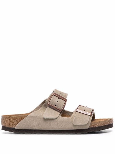 Birkenstock Sandália com detalhe de fivela lateral