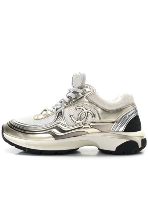 CHANEL Pre-Owned Sneakers con applicazione