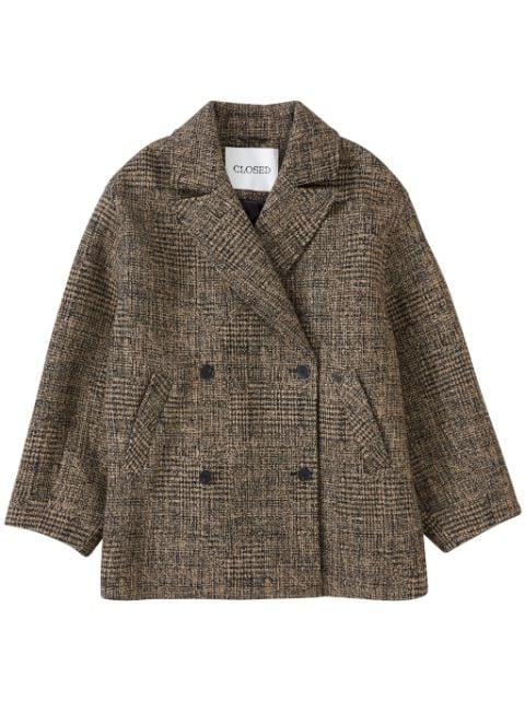 Closed double-breasted short coat