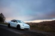 arizona tesla driver trapped battery escapes latch