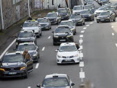 Grève des taxis : pourquoi des chauffeurs mènent-ils des opérations escargot ?