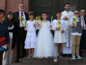 Jour de fête pour six enfants