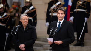 Renaissance : la guerre de succession entre Gabriel Attal et Elisabeth Borne s'ouvre