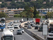 Départs en vacances: un pic à près de 1 000 km de bouchons