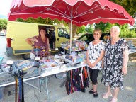 Un nouveau stand sur le marché du vendredi au Champ de Mars