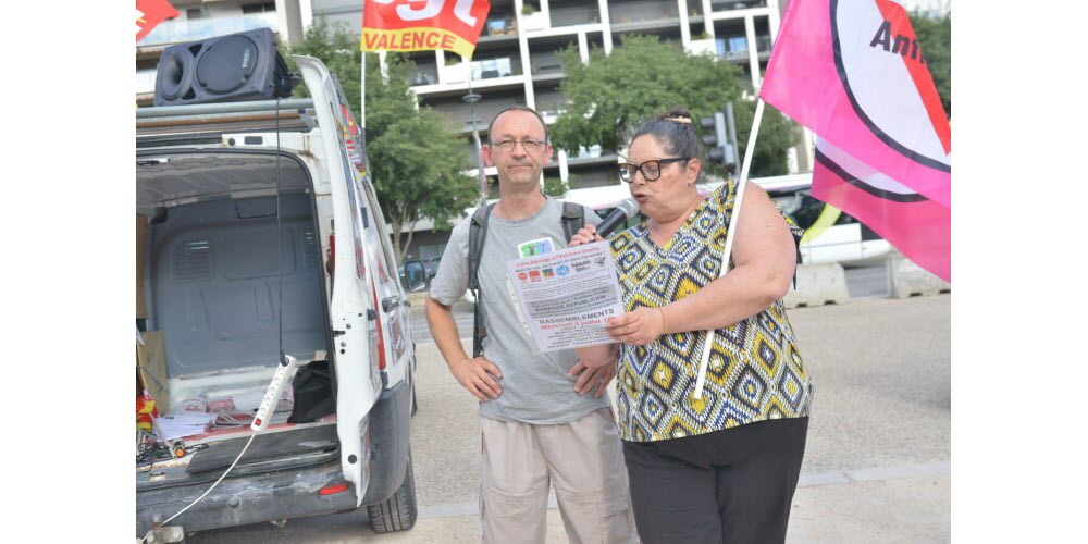 A Valence, les organisations syndicales se sont exprimées à tour de rôle, ce mercredi 3 juillet. Photo Tristan Bonhoure