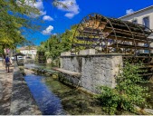 L’Isle-sur-la-Sorgue : suivez les roues et découvrez la ville