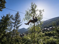 Où faire de la tyrolienne en Maurienne cet été ?