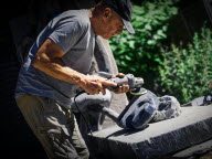 Rencontre avec Roland Cretton, le guide de haute-montagne devenu scuplteur 