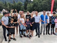 Ruban tricolore et figures acrobatiques pour inaugurer le skatepark