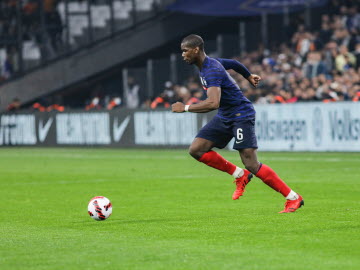 Une première éclaircie pour Paul Pogba... avant un retour chez les Bleus ?