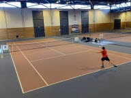 Tennis : adhérents cherchent désespérément créneaux horaires