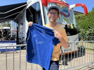 Gap : les fans en quête d’autographes au village de départ du Tour de France