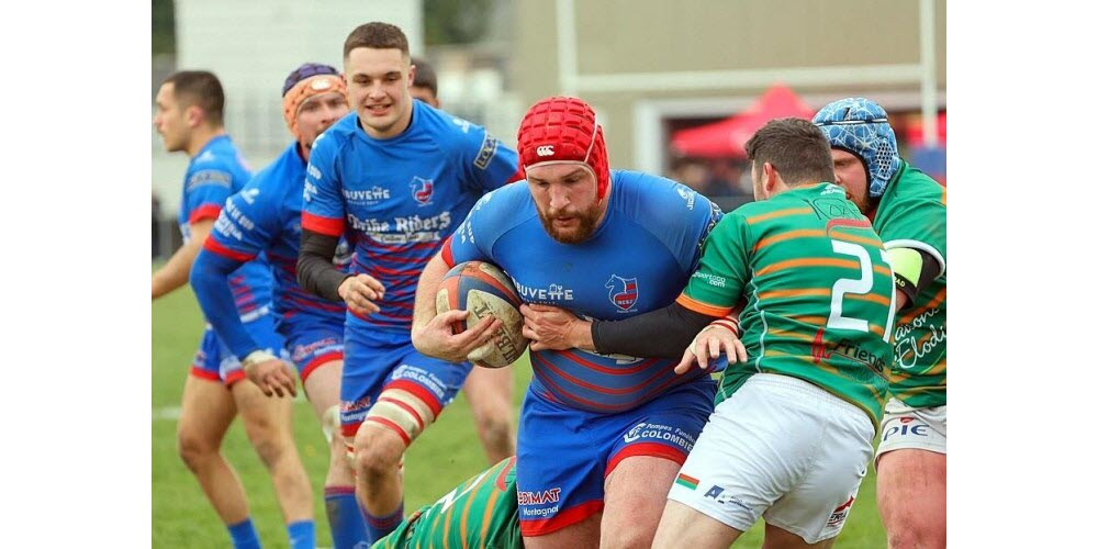 Maxime Cote (rugby, 29 ans, club : Pays Saint-Jeannais, deuxième-ligne). Maxime Cote a terminé le mois de mai en apothéose. Il est l’auteur d’un doublé au cœur de la deuxième mi-temps du seizième de finale retour de Fédérale 3, du RCSJ à Larressore. De quoi offrir la victoire (28-19) et la montée à l’échelon supérieur pour son club qui poursuit l’aventure en phases finales. Photo Le DL/Mona Blanchet