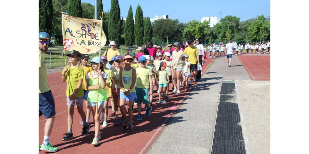 Les jeunes de 6 à 11 ans ont pris beaucoup de plaisir à défiler en préambule de la journée. Photo Le DL/Guillaume Resin