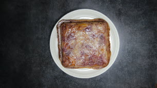 Le gâteau pêche-framboises : le dessert qui met tout le monde d'accord !