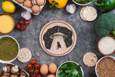 Laser Engraving Cat UFO Art On Circular Wooden Chopping Board Free Vector