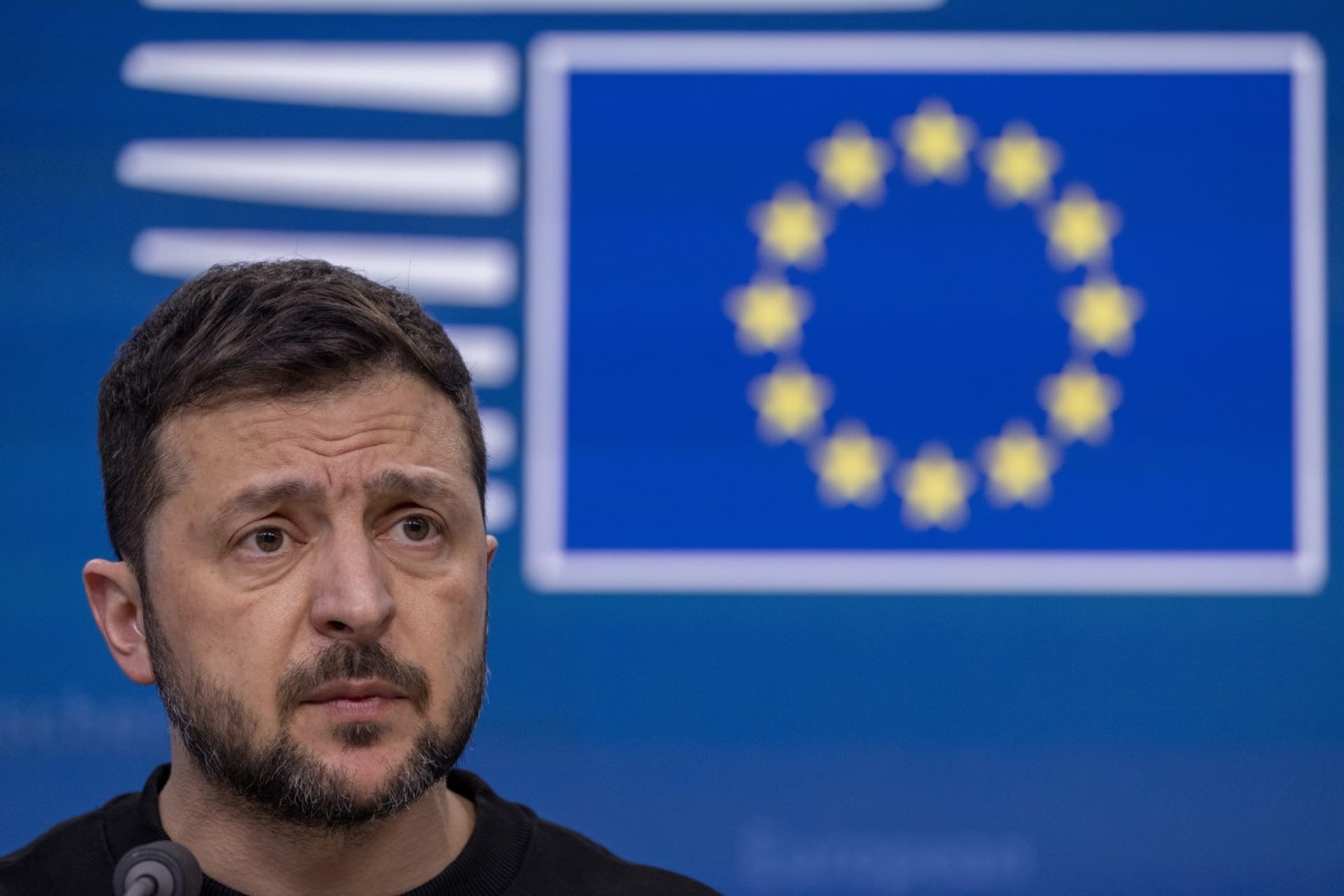 Volodymyr Zelenskyj jednal na unijním summitu o další podpoře od EU 