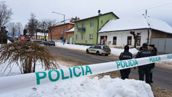 Mrazivé svědectví vražd ve slovenské škole: Žák přišel s nožem a kuklou, učitelka se rozplakala