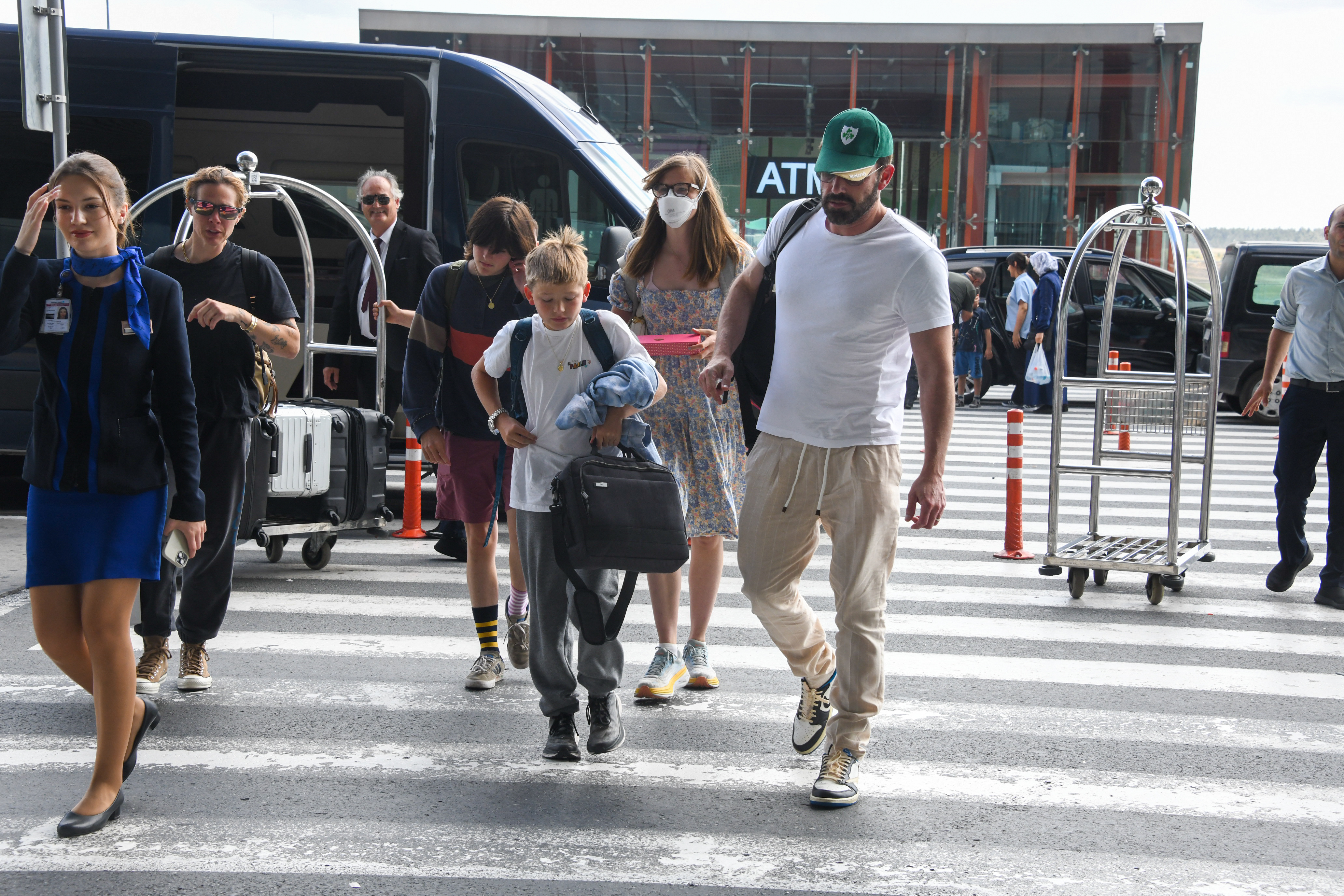 Seraphina, Samuel, Violet and Ben Affleck spotted in Istanbul, Turkey on August 9, 2023 | Source: Getty Images