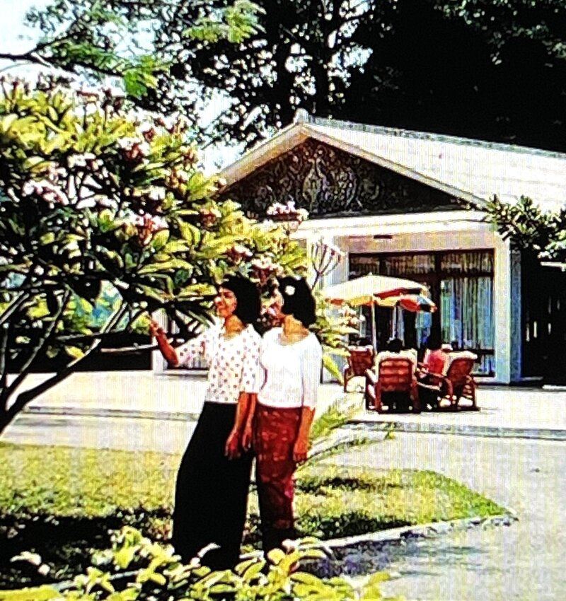 Auberge&#x20;temples&#x20;1968