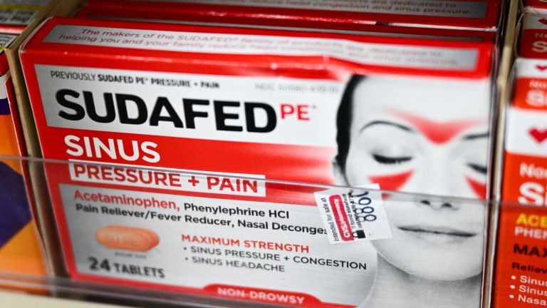 Listing image for first story in Most Read: After decades, FDA finally moves to pull ineffective decongestant off shelves