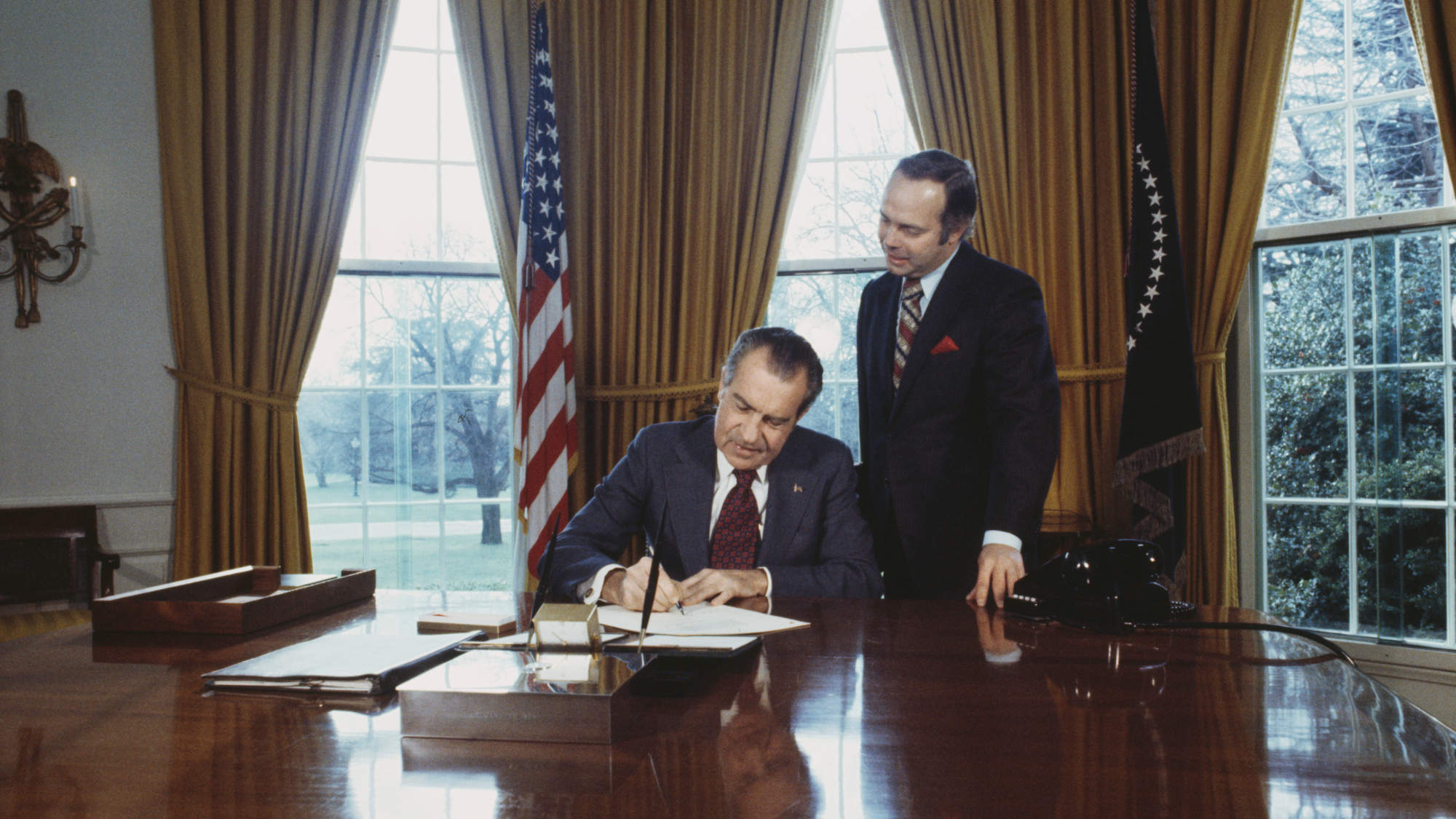 Nixon signing DST bill