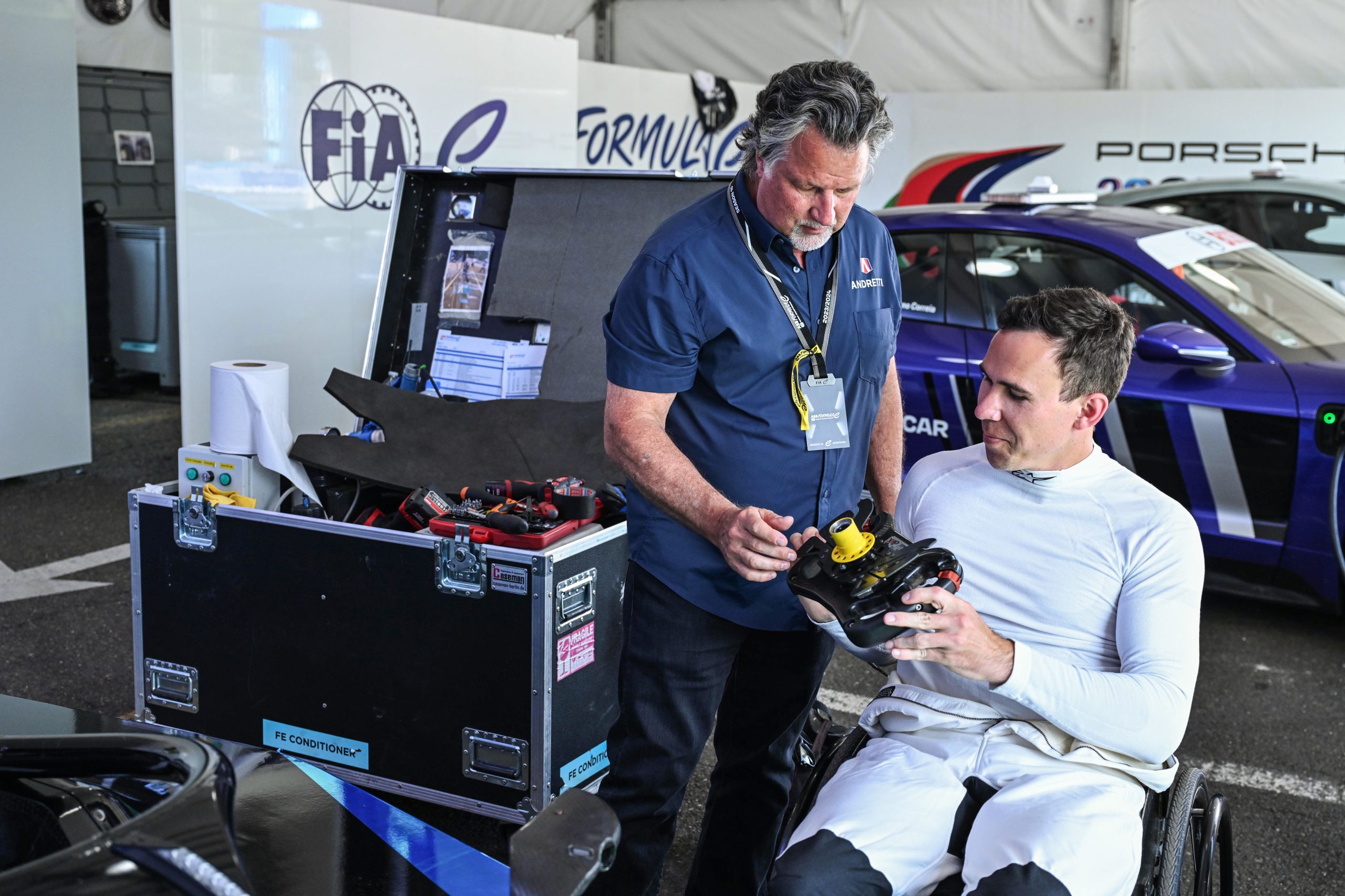 PORTLAND INTERNATIONAL RACEWAY, UNITED STATES OF AMERICA - JUNE 28: Michael Andretti, Owner, Andretti Global, and Robert Wickens with the GEN3 Championship Car during the Portland ePrix I at Portland International Raceway on Friday June 28, 2024 in Portland, United States of America. (Photo by Simon Galloway / LAT Images)