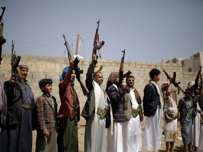 Houthi rebel fighters