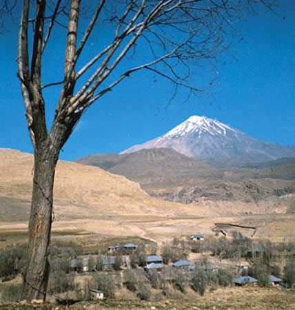 Iran: Mount Damāvand