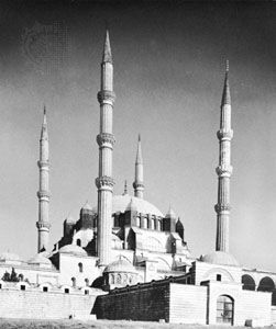 Exterior of the Selim Mosque at Edirne, Turkey, designed by Sinan, 1569–75.