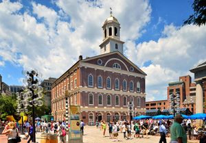 Boston: Faneuil Hall