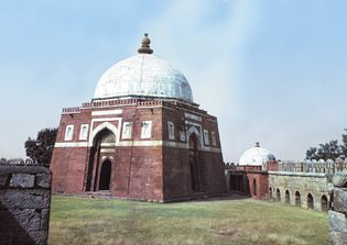 The tomb of Ghiyāth al-Dīn, Delhi.