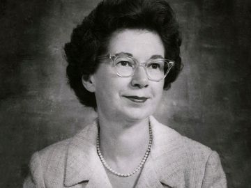 Beverly Cleary (born 1916) in 1971. American children's author.