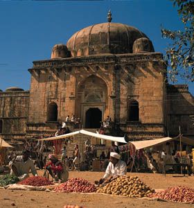 Mandu, India: Great Mosque