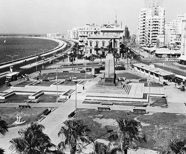 Saʿd Zaghlūl Square, Alexandria, Egypt.