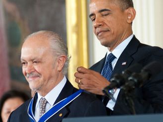 Mario Molina receiving the Presidential Medal of Freedom