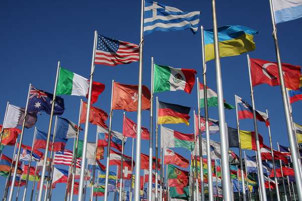 Flags of the countries of the world (flagpoles).