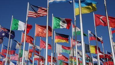 Flags of the countries of the world (flagpoles).