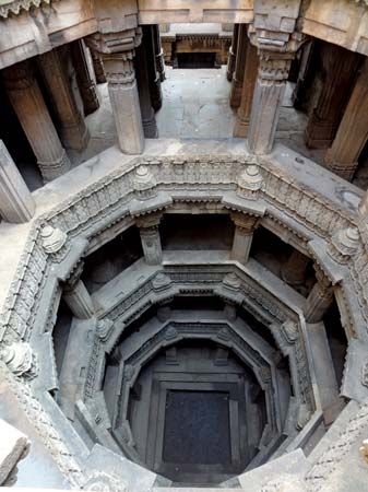 Ahmadabad: Dada Harir Vav