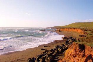 San Simeon: Pacific coast