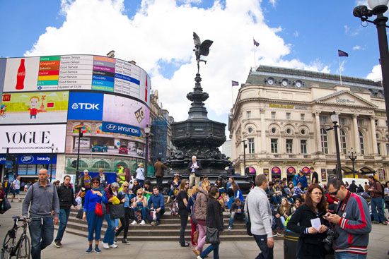 Piccadilly Circus, London.