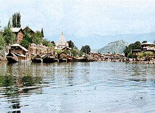 Srinagar, Jammu and Kashmir: Jhelum River