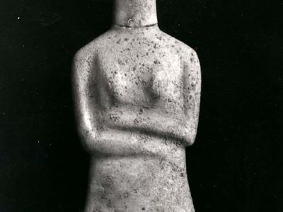 Cycladic sculpture