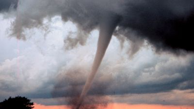 Discover why American weather forecasts were banned from forecasting on tornadoes