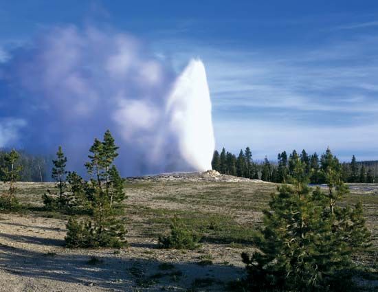 Yellowstone National Park: Old Faithful