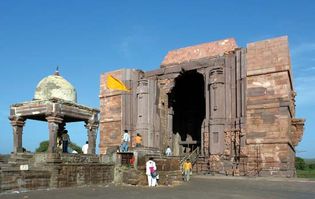 Bhojpur: Shaivite temple